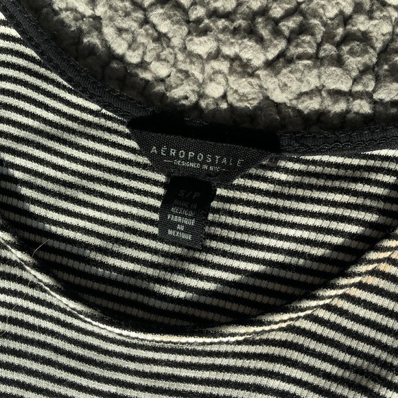 Halter Neck Crop Top - Picture 3 of 3